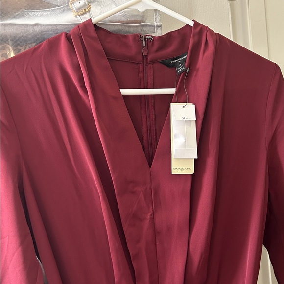 NWT Banana Republic Factory Crepe Deep V-Neck Jumpsuit - Picture 2 of 6